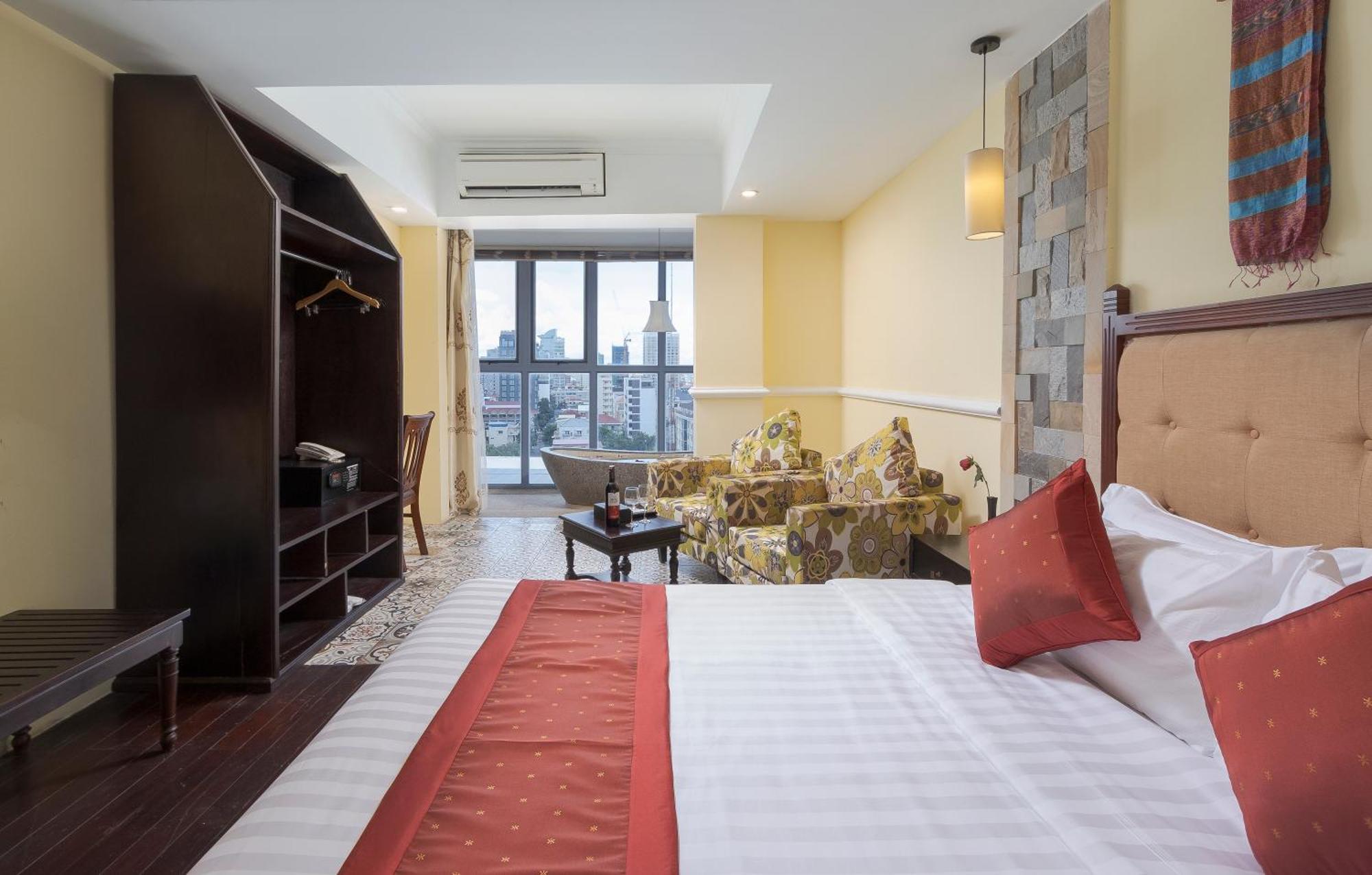 Arison Hotel Phnom Penh Exterior photo